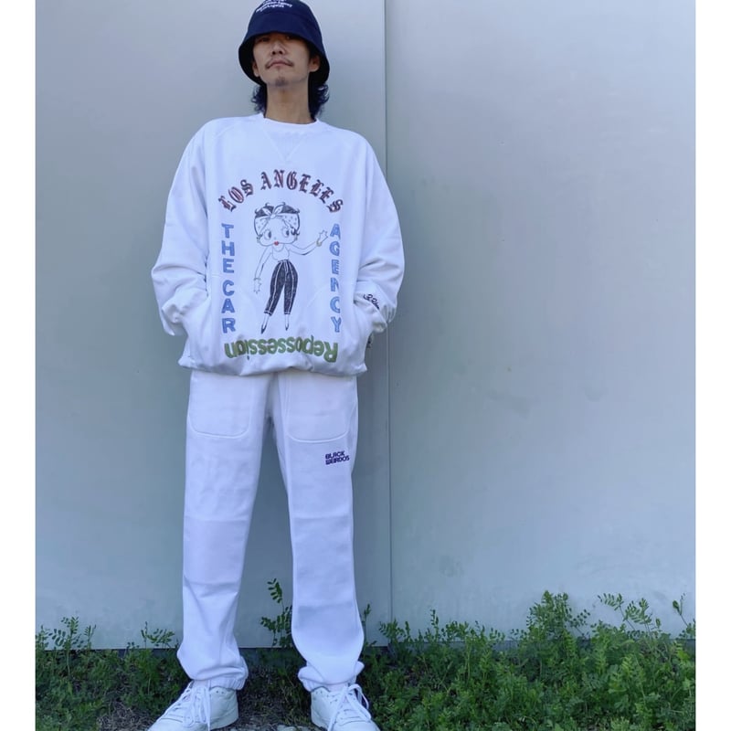 BLACK WEIRDOS「Crewneck Sweat shirt (BETTY) 」whi BLACK WEIRDOS「Crewneck Sweat shirt (BETTY) 」whi