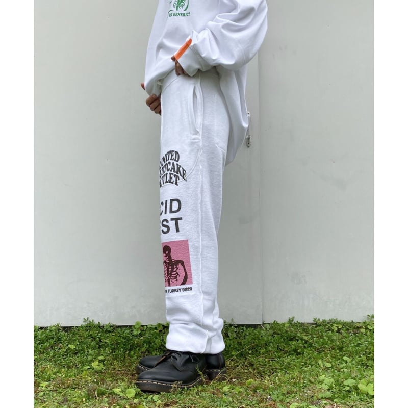BLACK WEIRDOS「Reversible Sweat Pants 」white. |