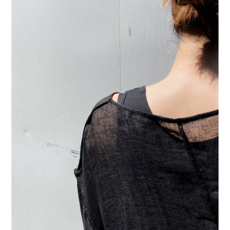 ERiKOKATORi「linen gawze top」black. | gouter le
