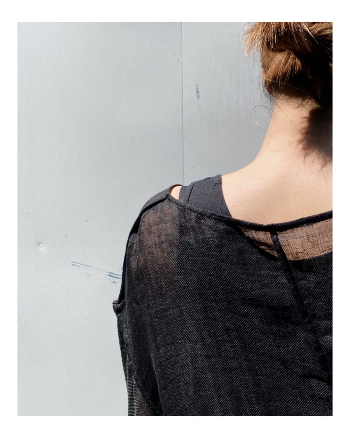 ERiKOKATORi「linen gawze top」black. | gouter le 