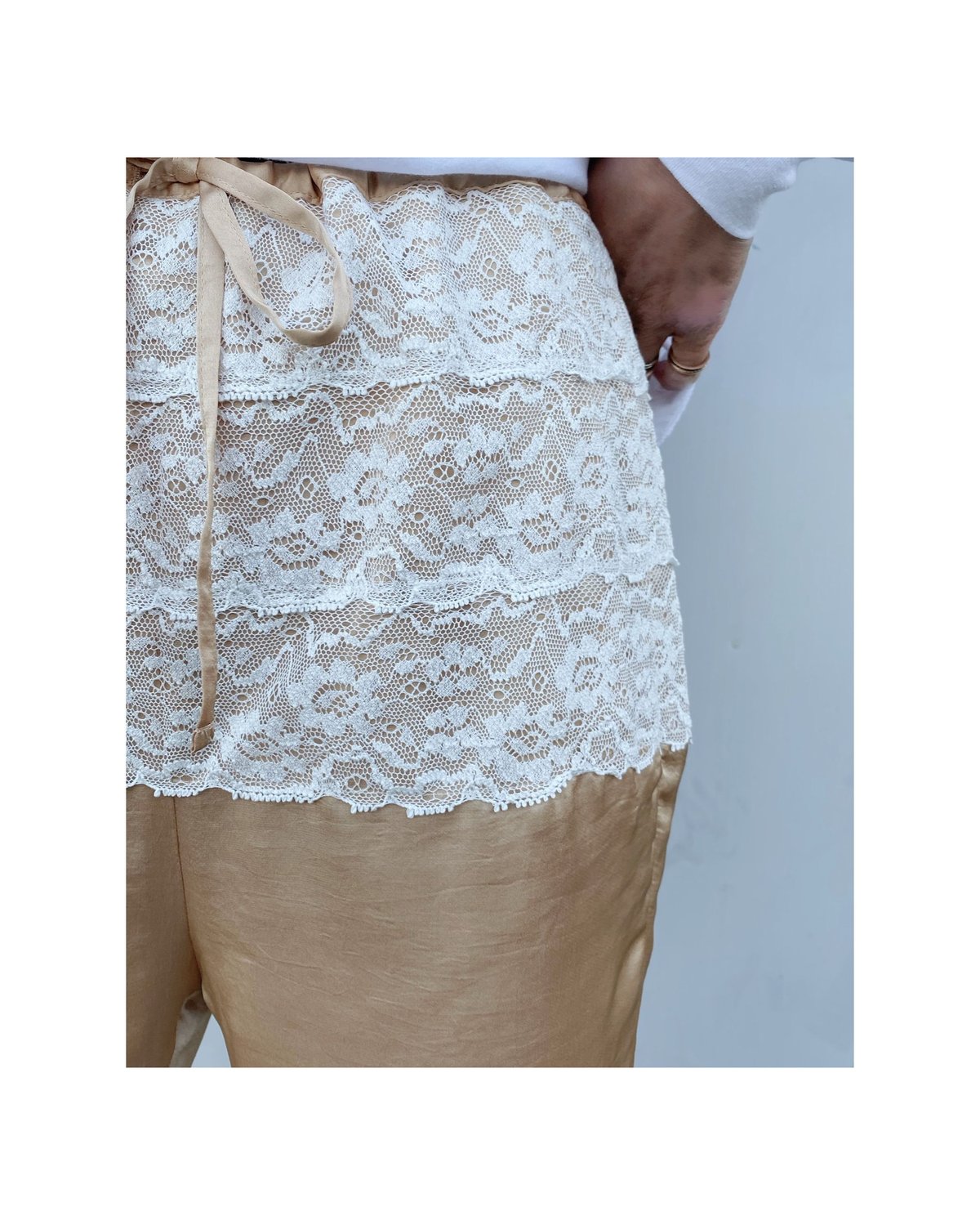 パンツ HOLIDAY LACE PANTS HOLIDAY（ホリデイ）の「LACE PANTS レースパンツ（その他パンツ