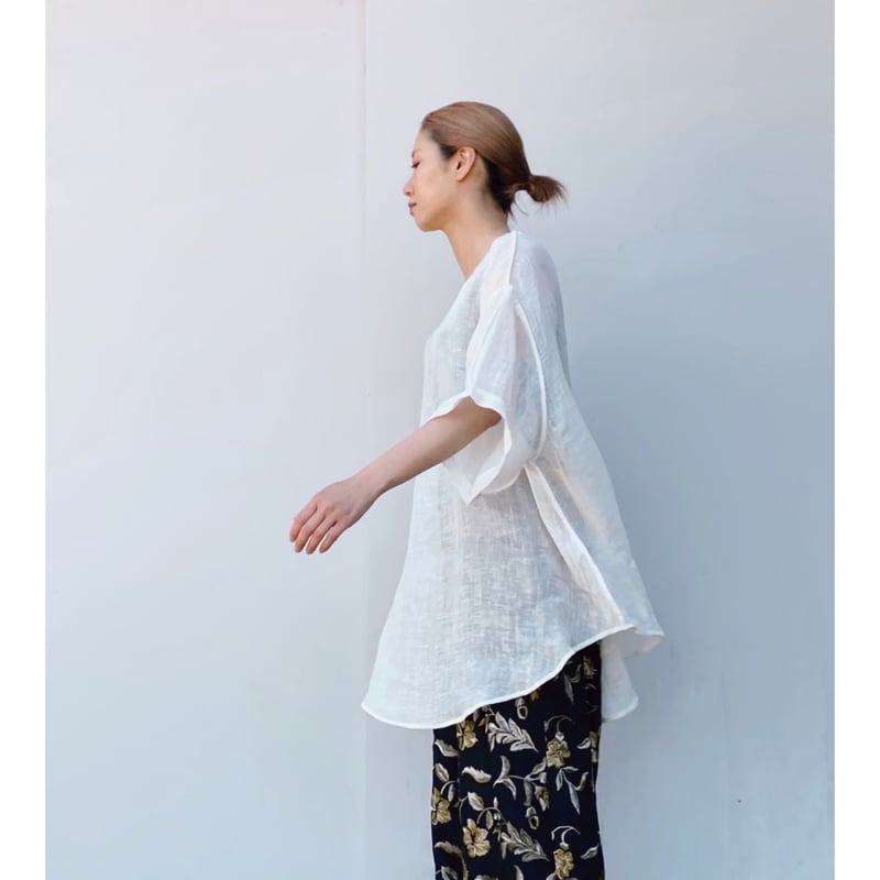 ERiKOKATORi「linen gawze T-shirt」white. | gouter...