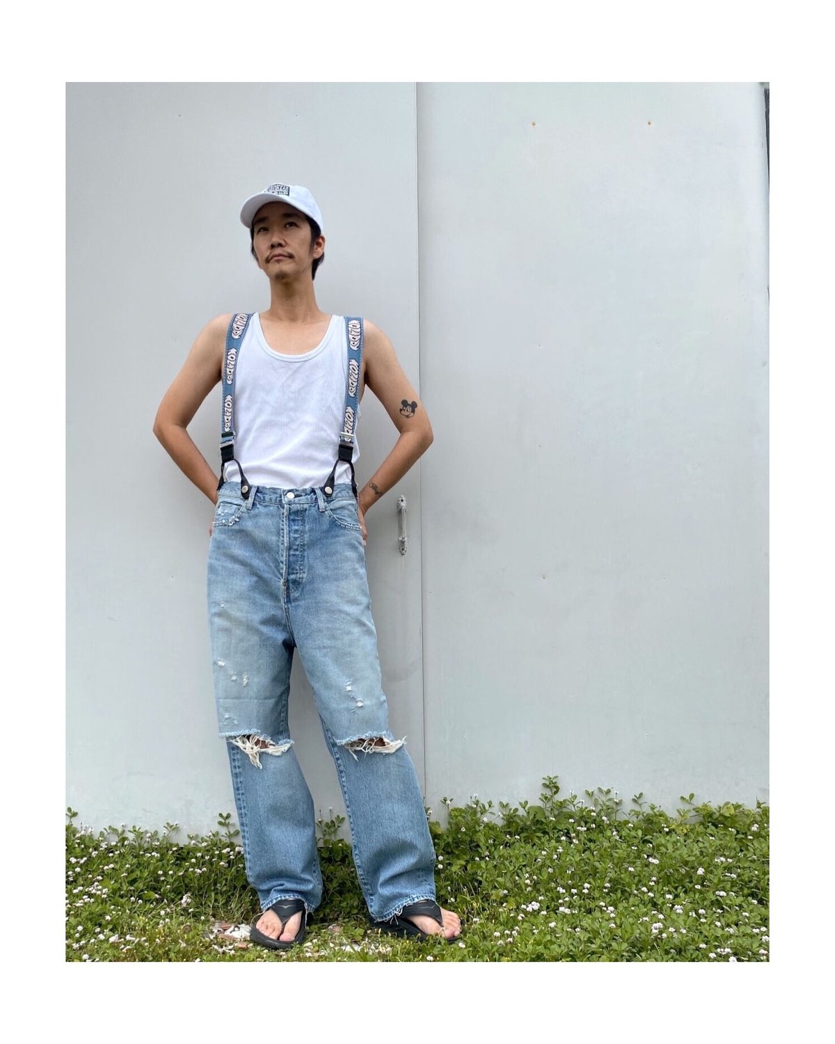 HOLIDAY「DAMAGE DENIM SUSPENDER PANTS」 | gouter ...