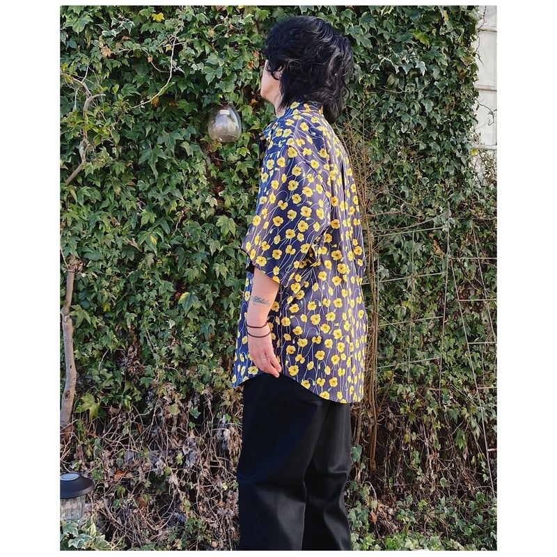 SON OF THE CHEESE「Flower Shirt」navy. | gouter l...