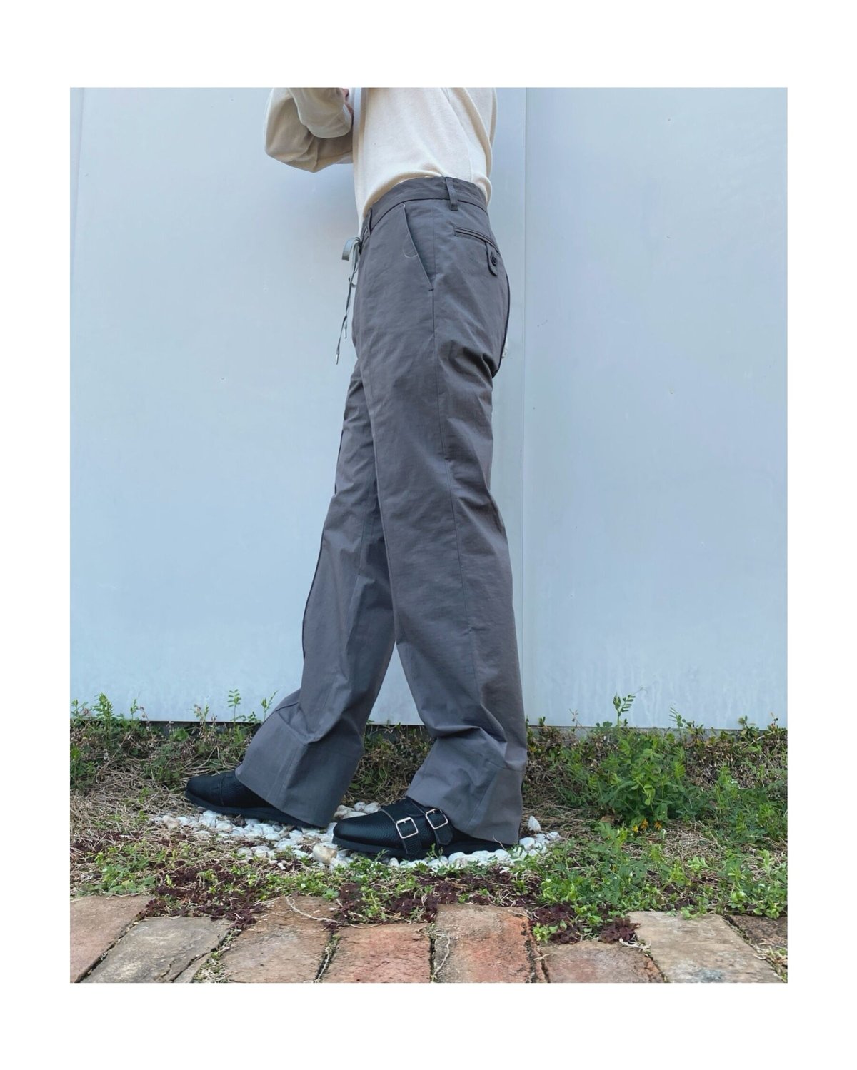 ETHOS「PIN TUCK TROUSERS 」charcoal. | gouter le