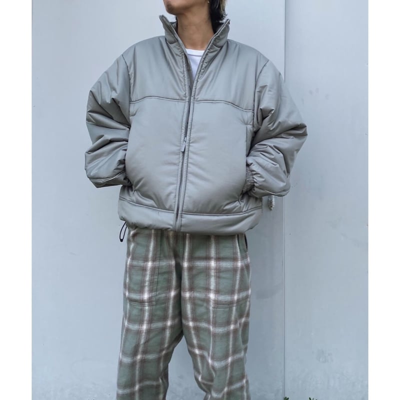 ジャケット・アウター COMFORTABLE REASON / MINIMAL PUFF JACKET comfortable reason「Minimal Puff Jacket」grey. |