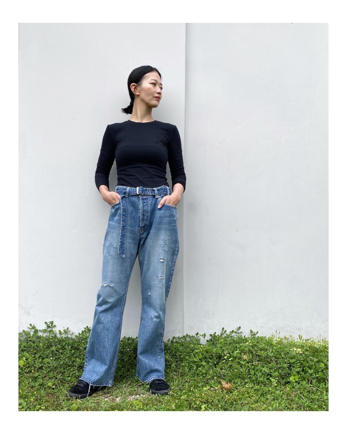HOLIDAY「DAMAGE DENIM HIGH WAIST BELTED FLARE PA