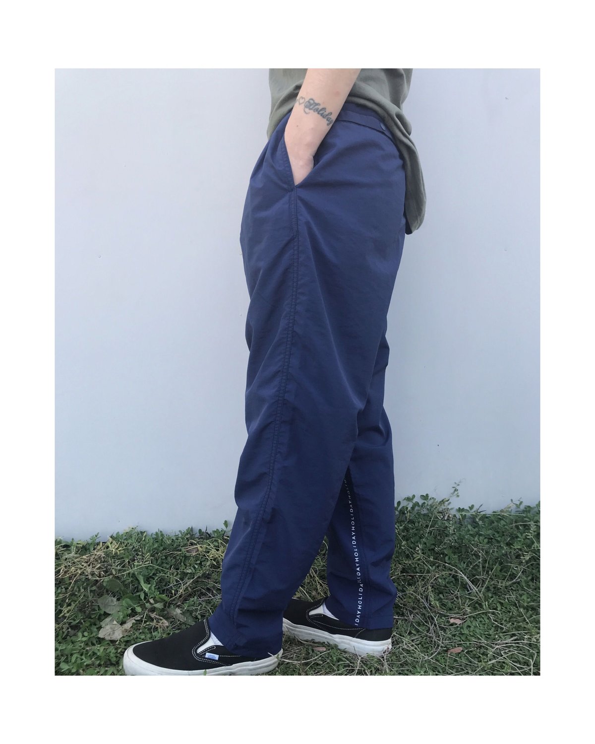 HOLIDAY トラックパンツ HOLIDAY「 LINE HOLIDAY TRACK PANTS」 | gouter le