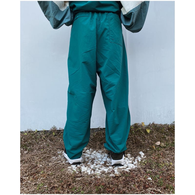 HOLIDAY「TRACK PANTS（Holiday）」green. | gouter le