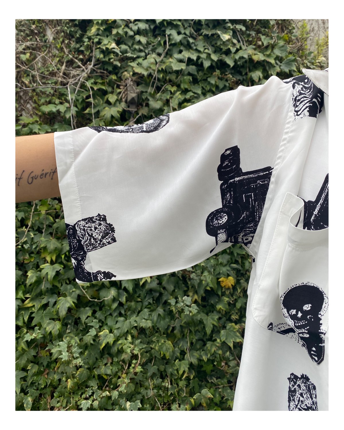 ◎美品レア◎BLACKWEIRDOS 半袖シャツ ホワイト BLACK WEIRDOS「REPO Aloha Shirt」white. | gouter