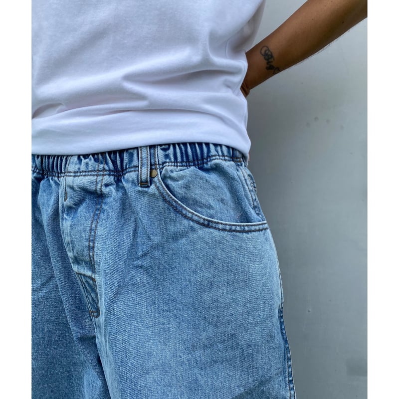 COMFORTABLE REASON「Fade Denim Slacks」i/wash. |