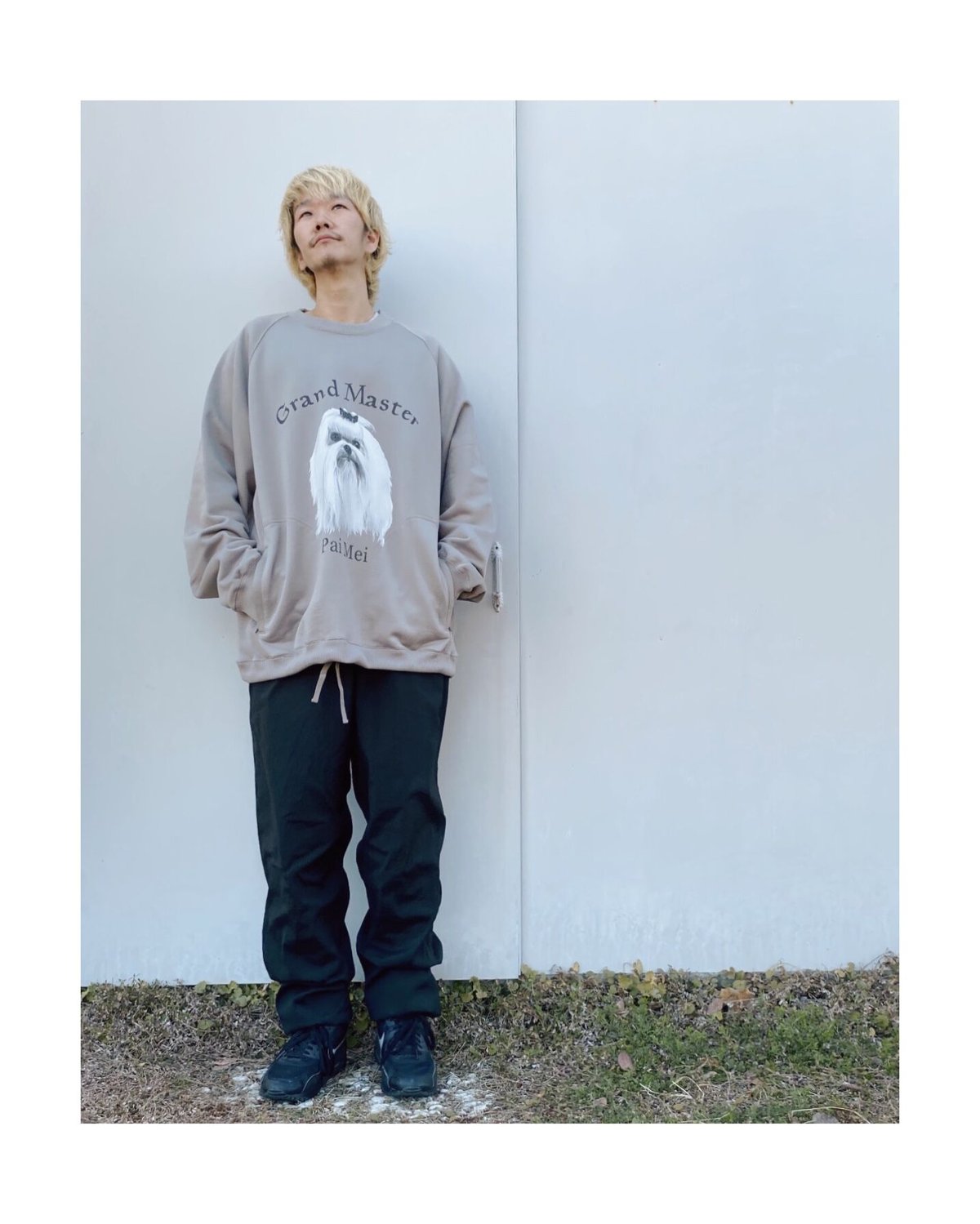 BLACK WEIRDOS「Crewneck Sweatshirt」charcoal. | g