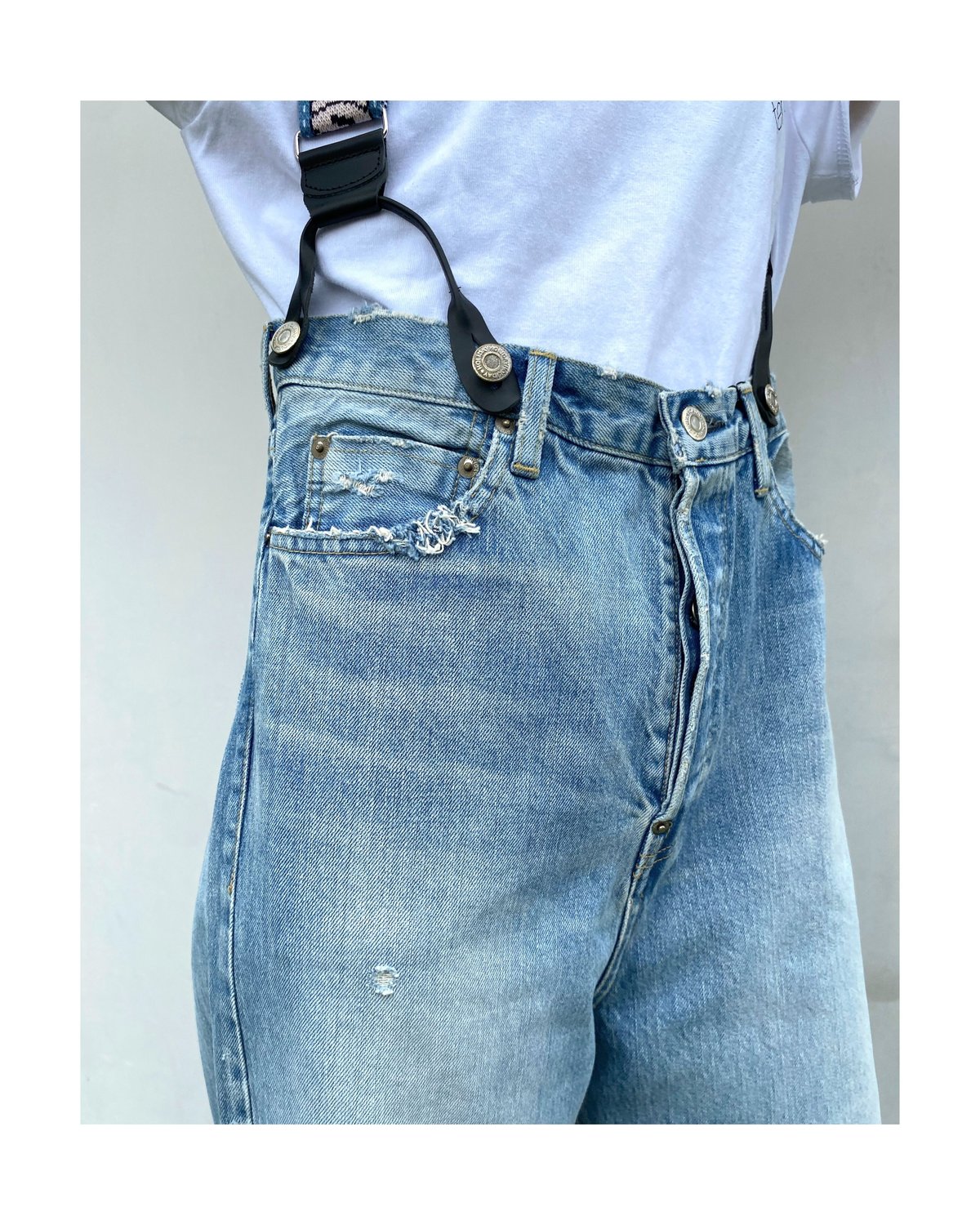 HOLIDAY「DAMAGE DENIM SUSPENDER PANTS」 | gouter HOLIDAY「DAMAGE DENIM SUSPENDER PANTS」 | gouter