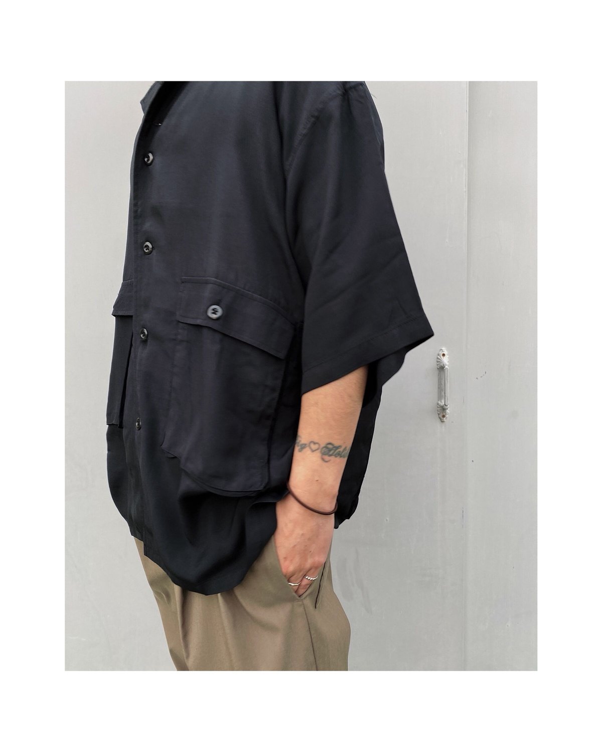 TENBOX「DRUG DEALER SHIRT」black. | gouter le cab...