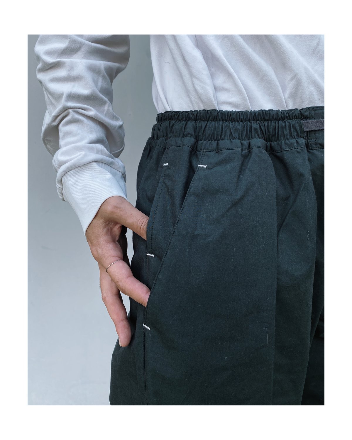 【新品タグ付】ETHOS/THICKER TROUSERS NAVY GREEN ETHOS「THICKER TROUSERS」 | gouter le cabinet