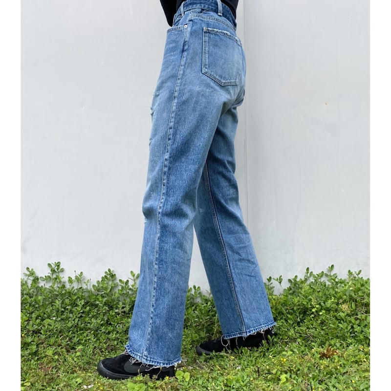 HOLIDAY「DAMAGE DENIM HIGH WAIST BELTED FLARE PA