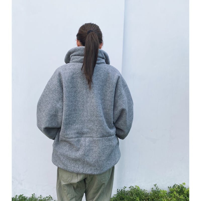 HOLIDAY「CLASSIC FLEECE ANORAK DRESS」gray. | gou