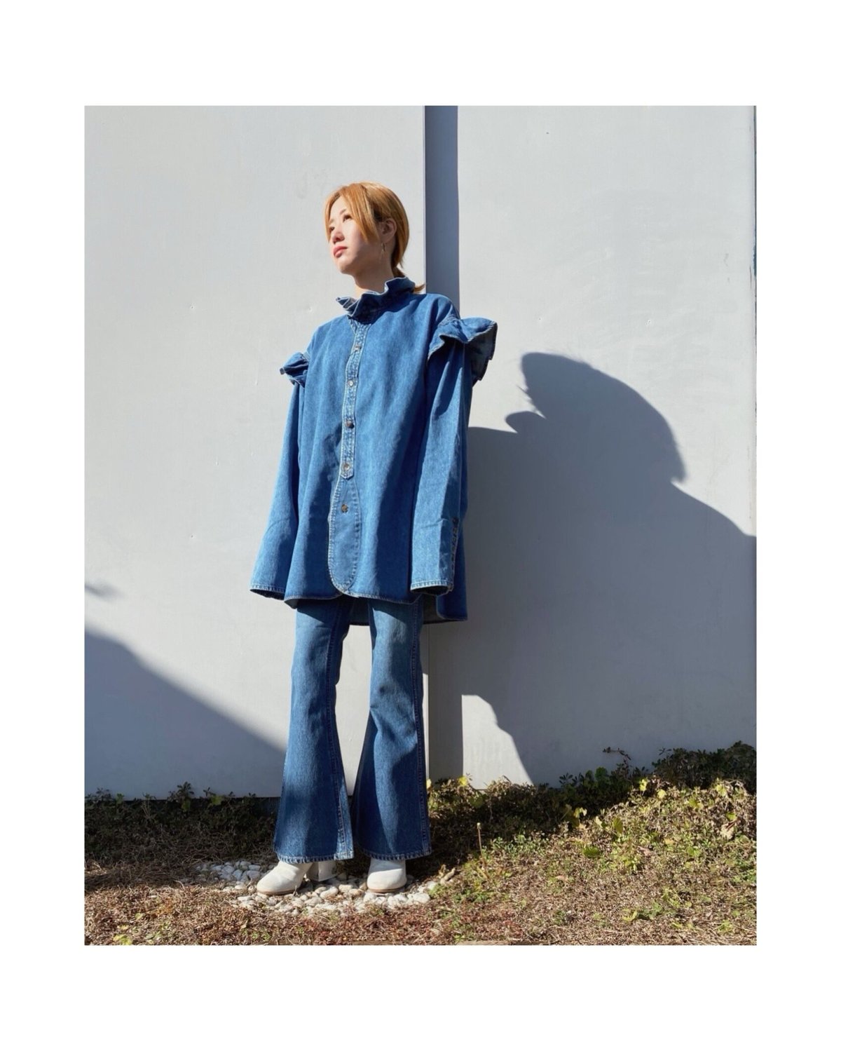 HOLIDAY「HIGH WAIST BELL-BOTTOM DENIM PANTS」indi