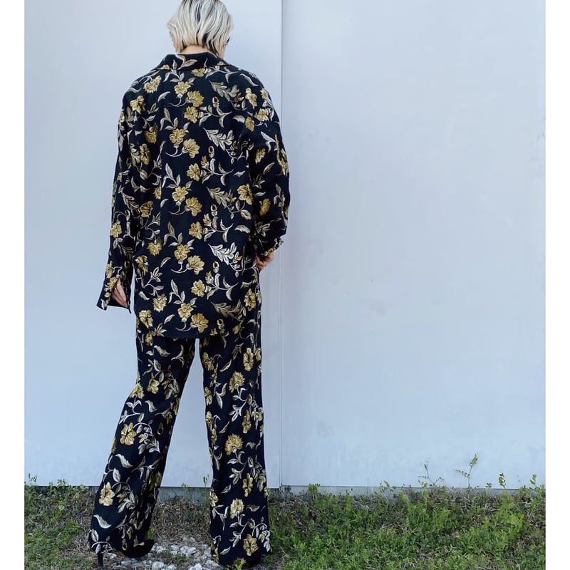 ERiKOKATORi「flower embroidery shirt」 | gouter l