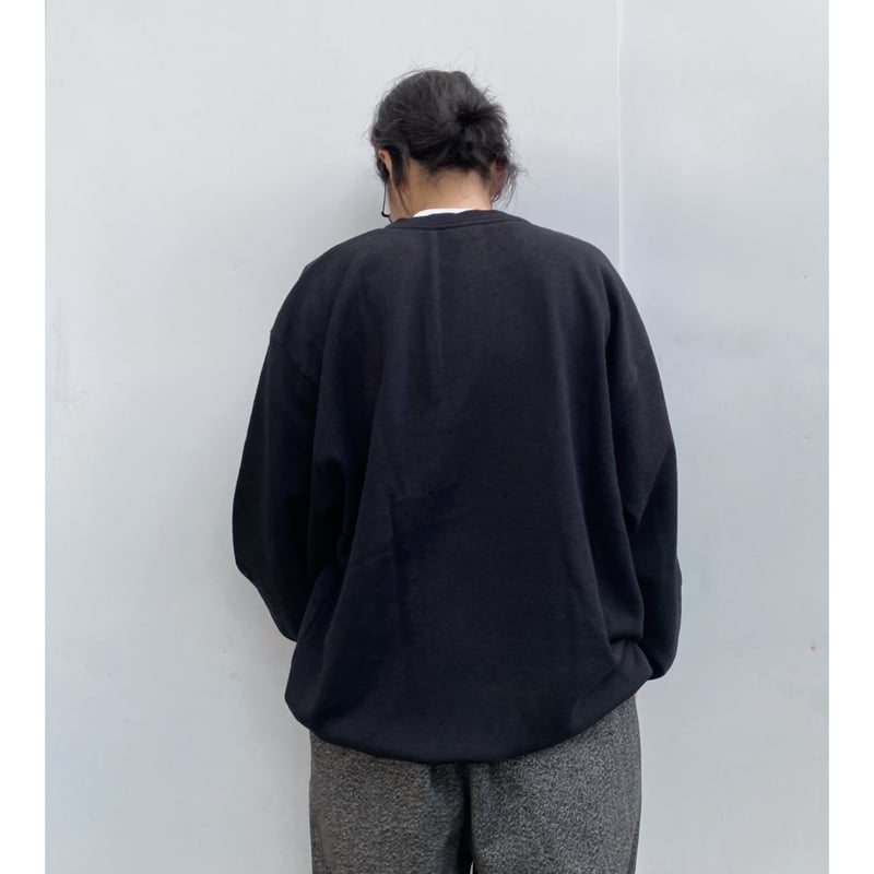 COMFORTABLE REASON「Boucle Logo Sweat」black. | g