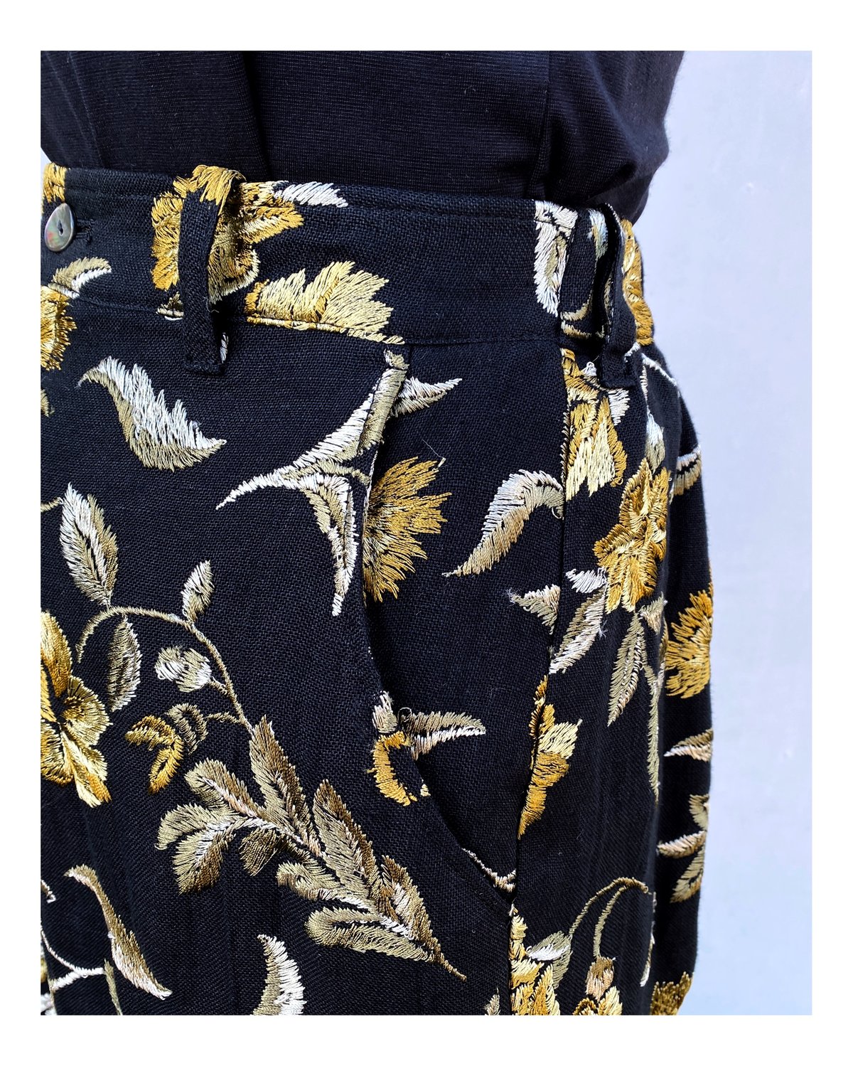 ERiKOKATORi パンツ Tape embroidery pants