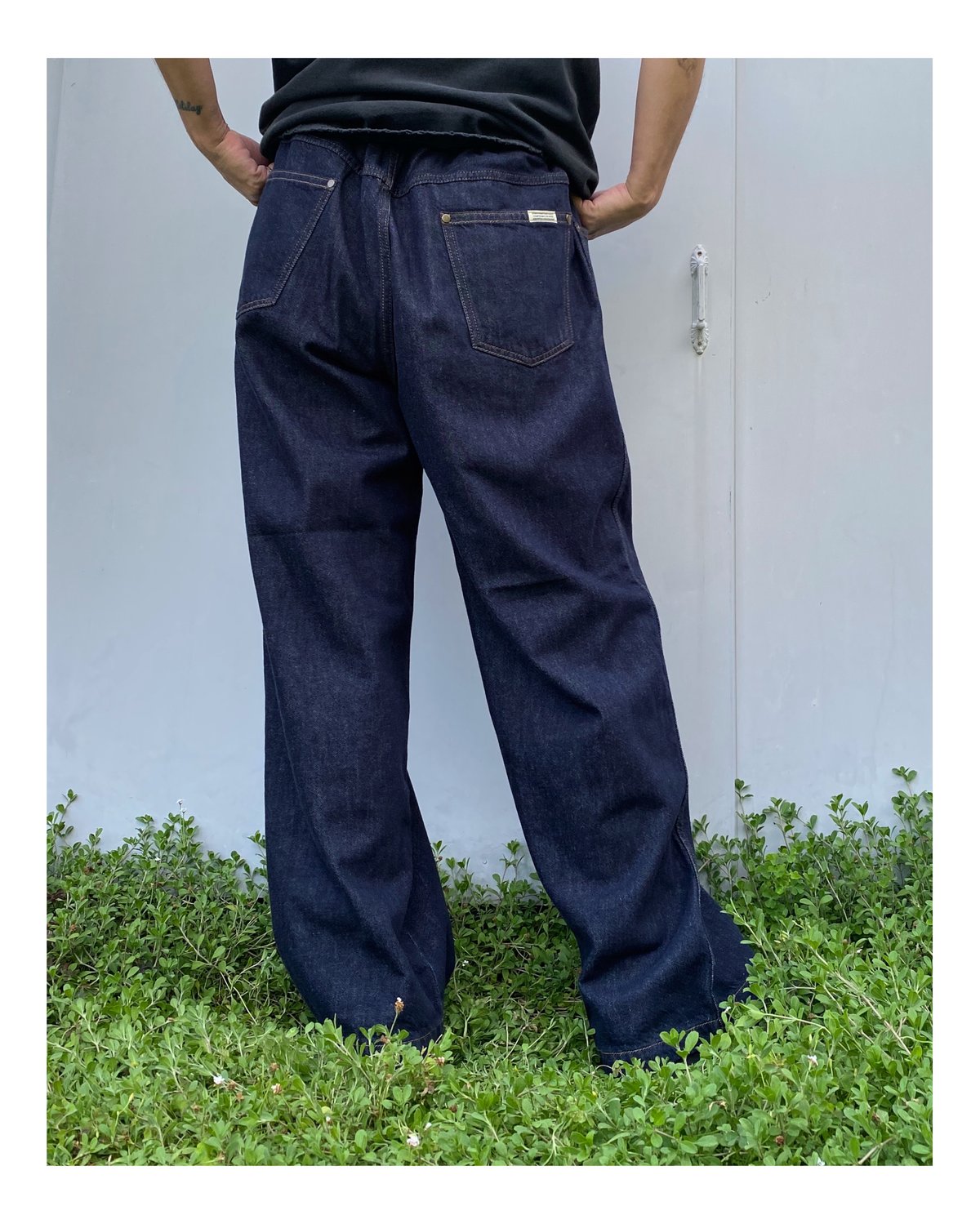 COMFORTABLE REASON「Reactive Dyed Denim」indigo.