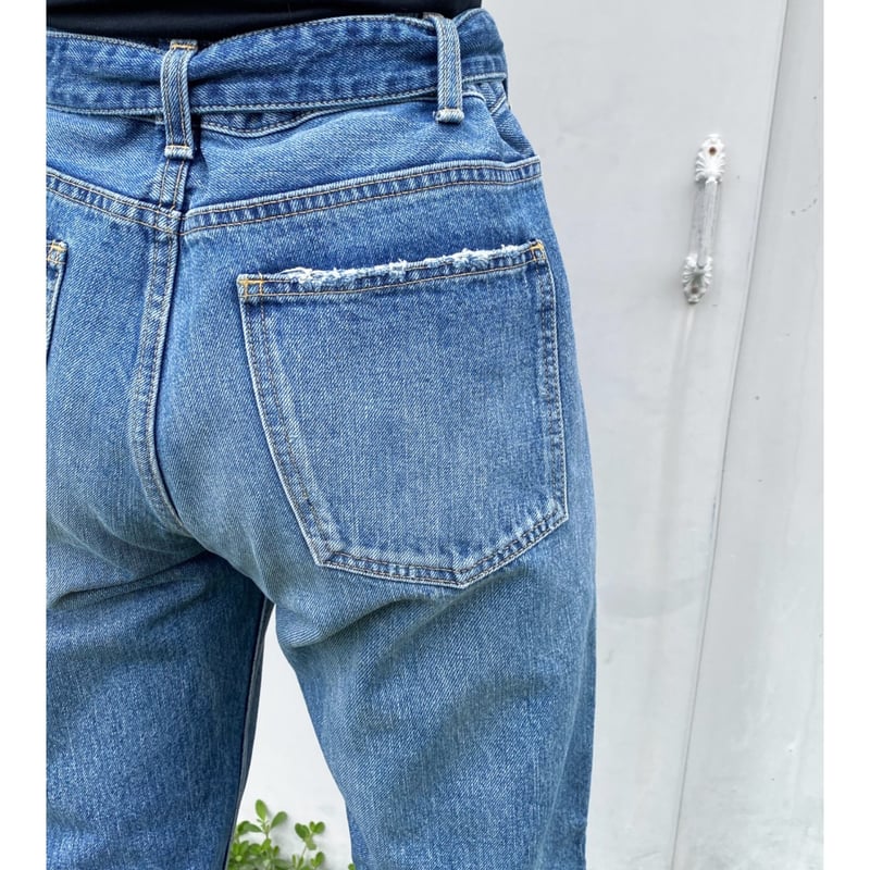 HOLIDAY「DAMAGE DENIM HIGH WAIST BELTED FLARE PA