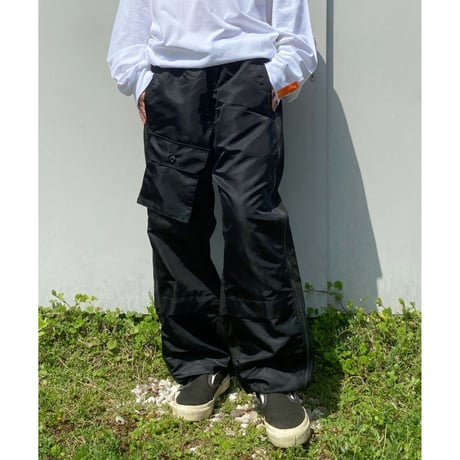 BLACK WEIRDOS「Nylon Zip Pants」