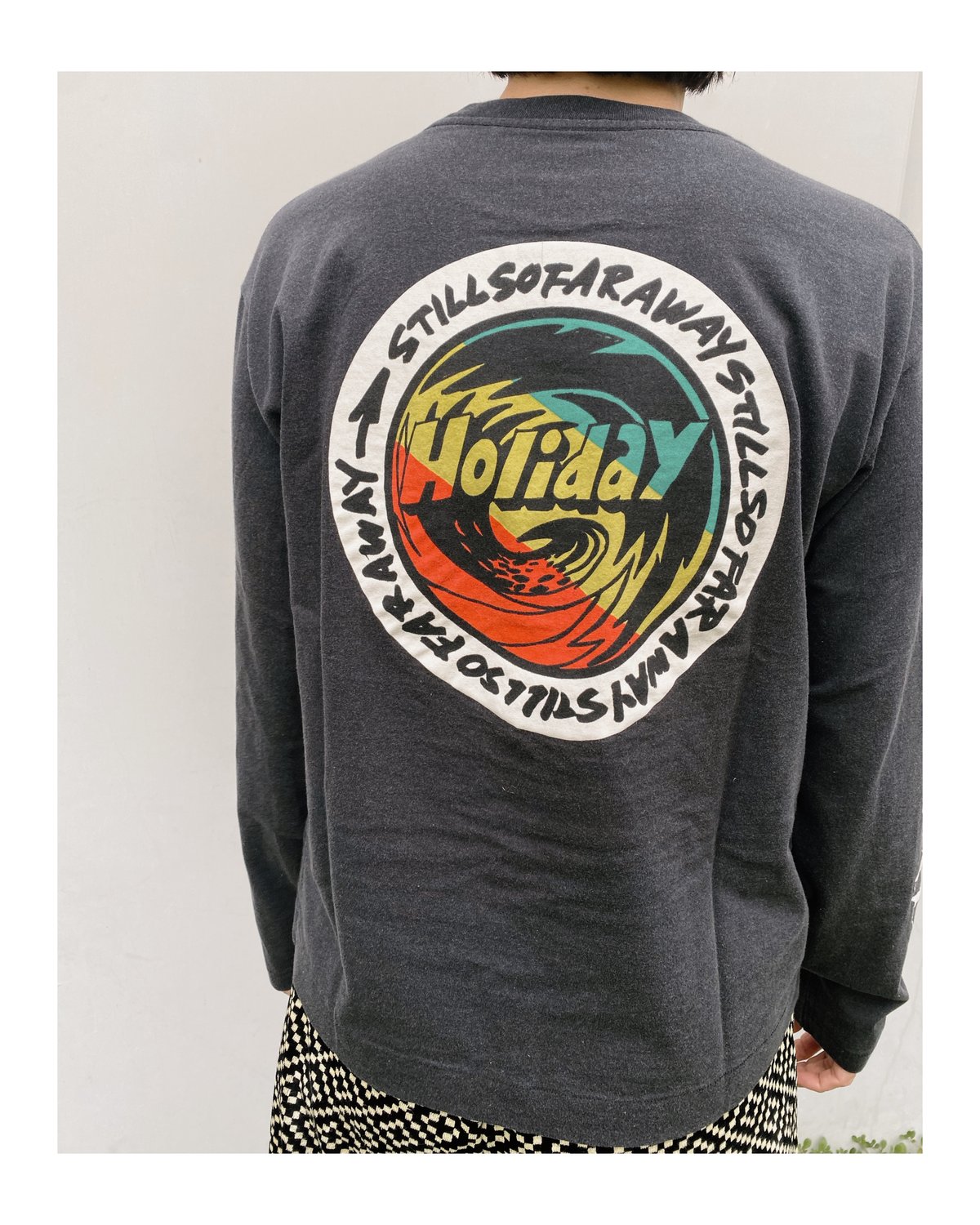 HOLIDAY「SUPER FINE L/S T-SHIRT(RASTER CIRCLE)」