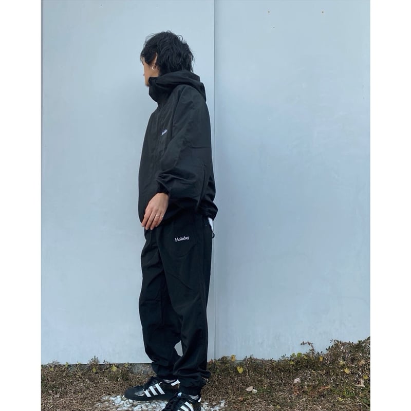 Holiday WIND JACKETウィンドジャケット　ブラック HOLIDAY「WIND JACKET（Holiday）」black. | gouter le