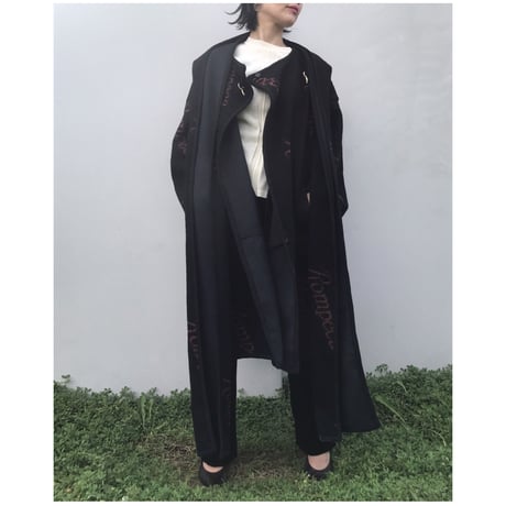 Eica yoshinari「Letter Jacquard cape coat」