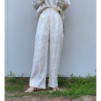 ERiKOKATORi「gisha jacquard pants」ivory.