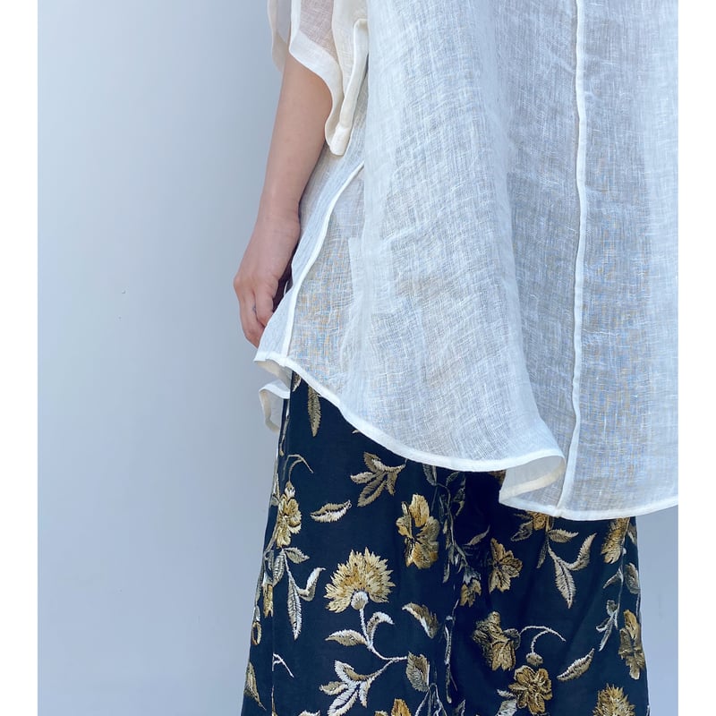 ERiKOKATORi「linen gawze T-shirt」white. | gouter ERiKOKATORi「linen gawze T-shirt」white. | gouter