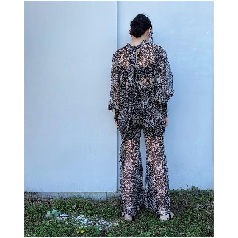 ERiKOKATORi「flower chiffon blouse」BLK. | gouter