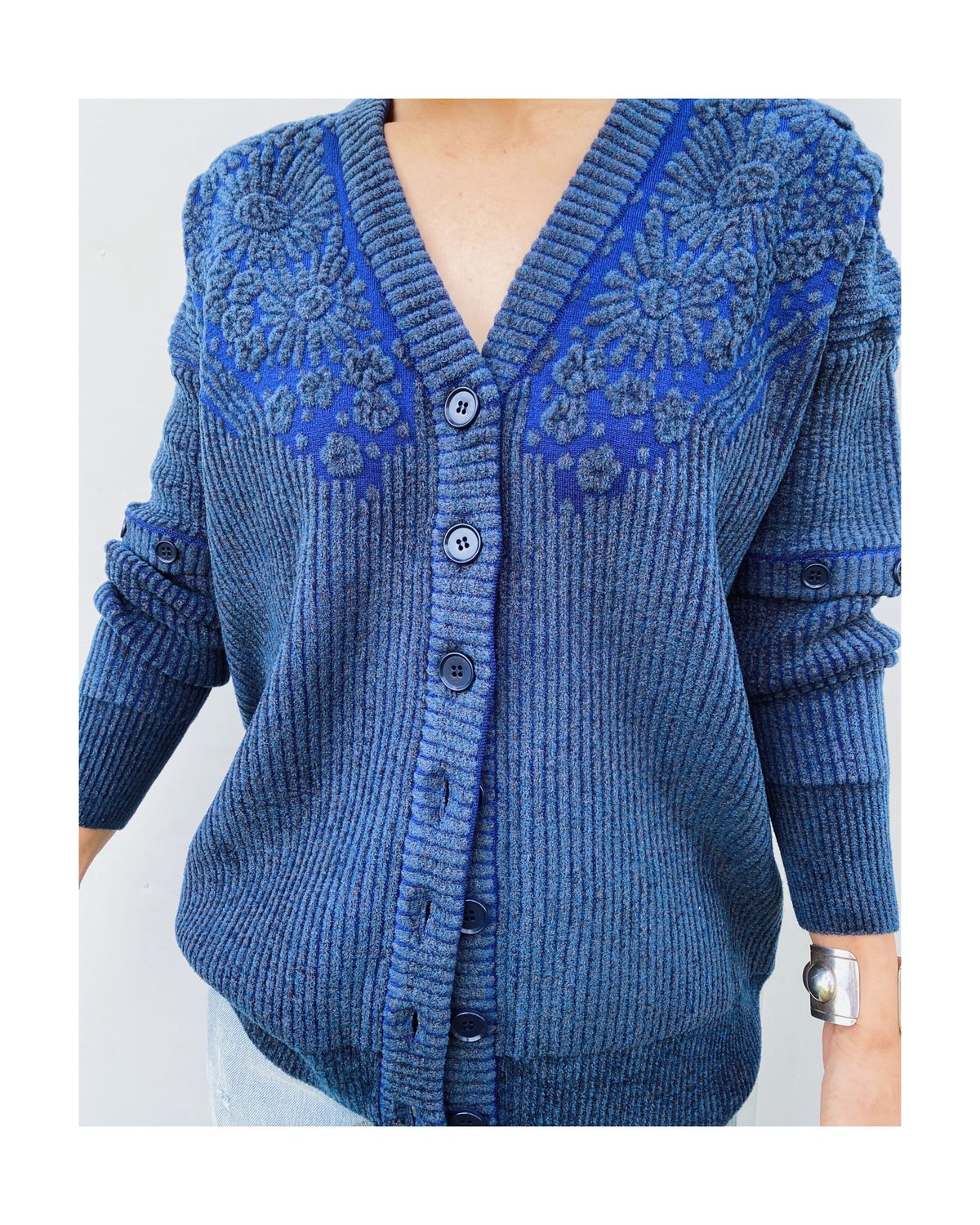 TAN.「FLOWER JACQUARD CARDIGAN」v/blue. | gouter