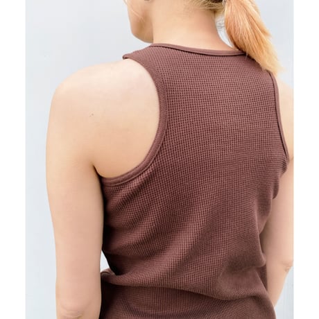 TAN.「WAFFLE TANK TOP」brown.