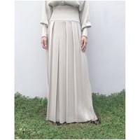 TAN.「PLEATS SKIRT」