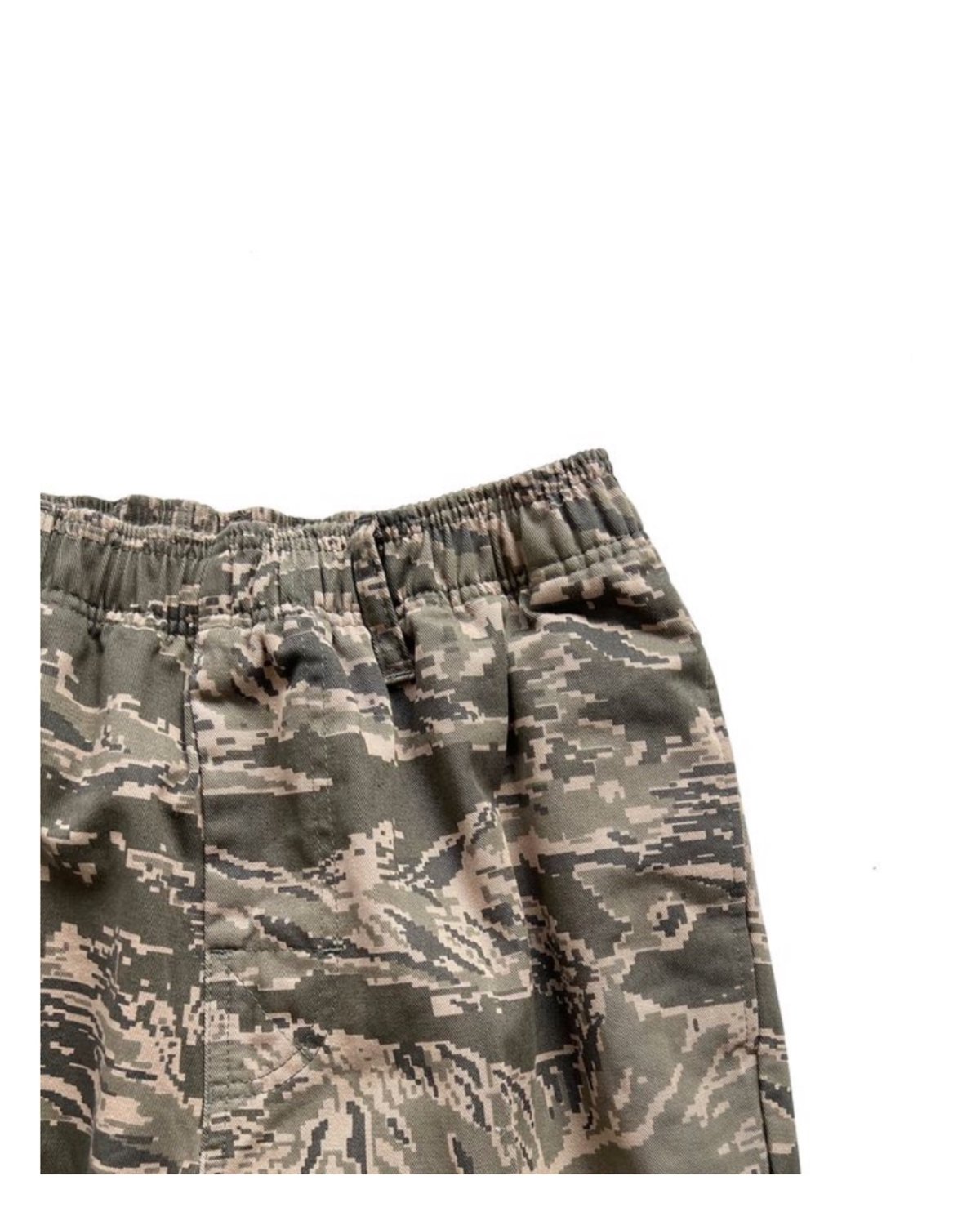 COMFORTABLE REASON「Camo DOC Slacks」 | gouter le