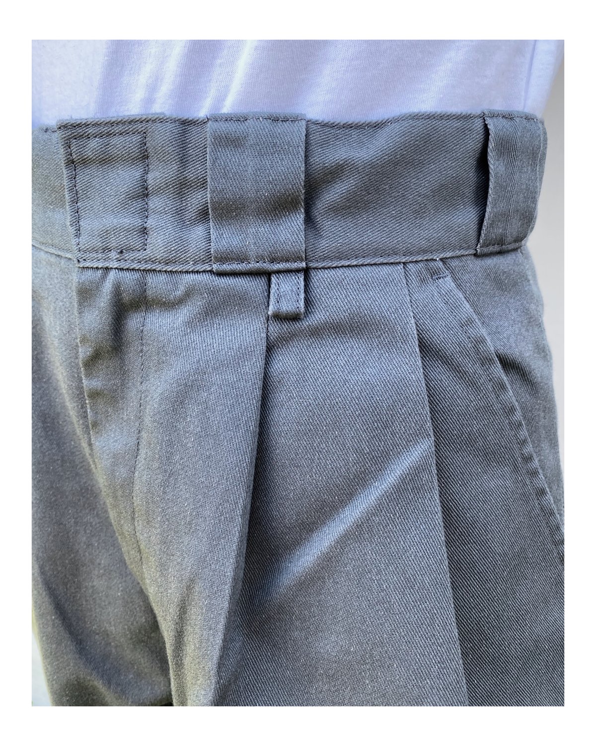 HOLIDAY「DICKIES 2TUCK PANTS」gray. | gouter le c HOLIDAY「DICKIES 2TUCK PANTS」gray. | gouter le c