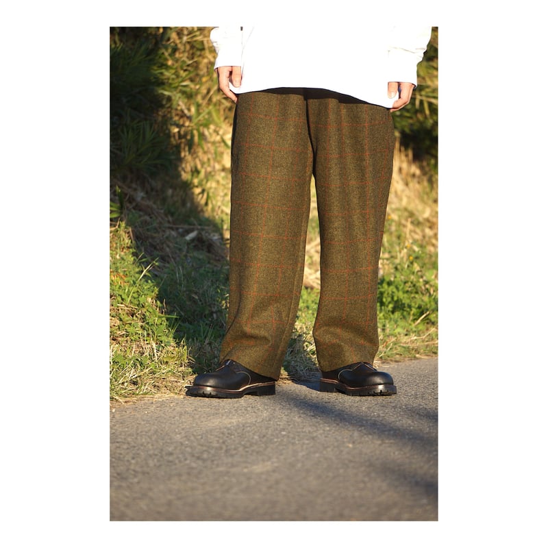 COMFORTABLE REASON「British Wool 2tacks Slacks」