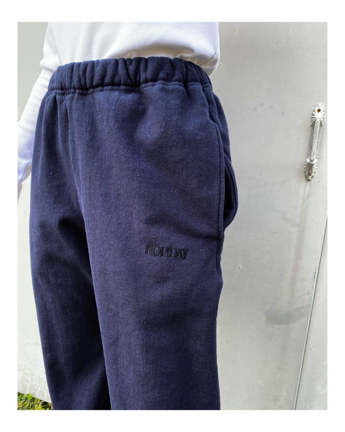 HOLIDAY「ULTRA HEAVY SWEAT PANTS (HOLIDAY) 」d/na HOLIDAY「ULTRA HEAVY SWEAT PANTS (HOLIDAY) 」d/na