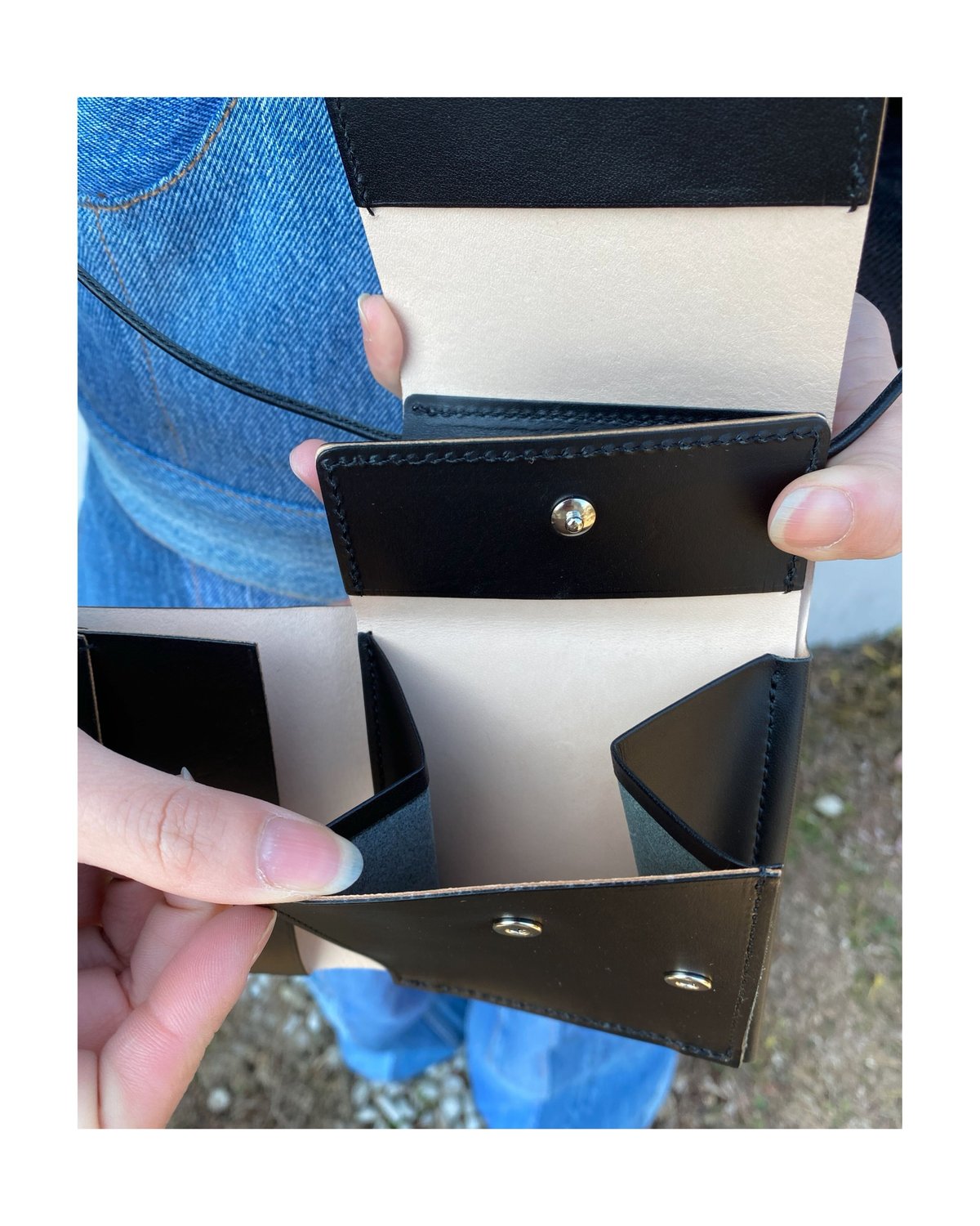 【極美品】マロウ　ストリングパース ショルダーウォレット 黒　本革 MARROW（マロウ） ショルダーバッグ バッグ MARROW STRING WALLET