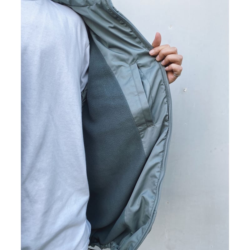 comfortable reason「Minimal Puff Jacket」c/blue.