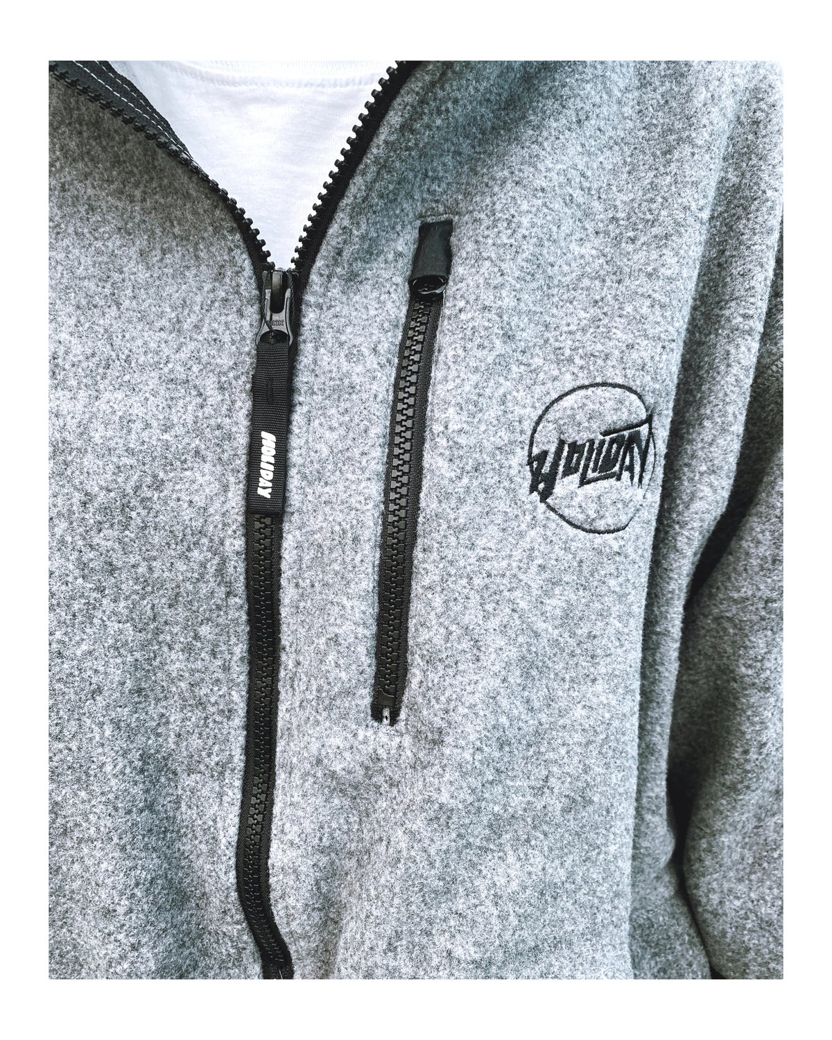 HOLIDAY「CLASSIC FLEECE ANORAK DRESS」gray. | gou