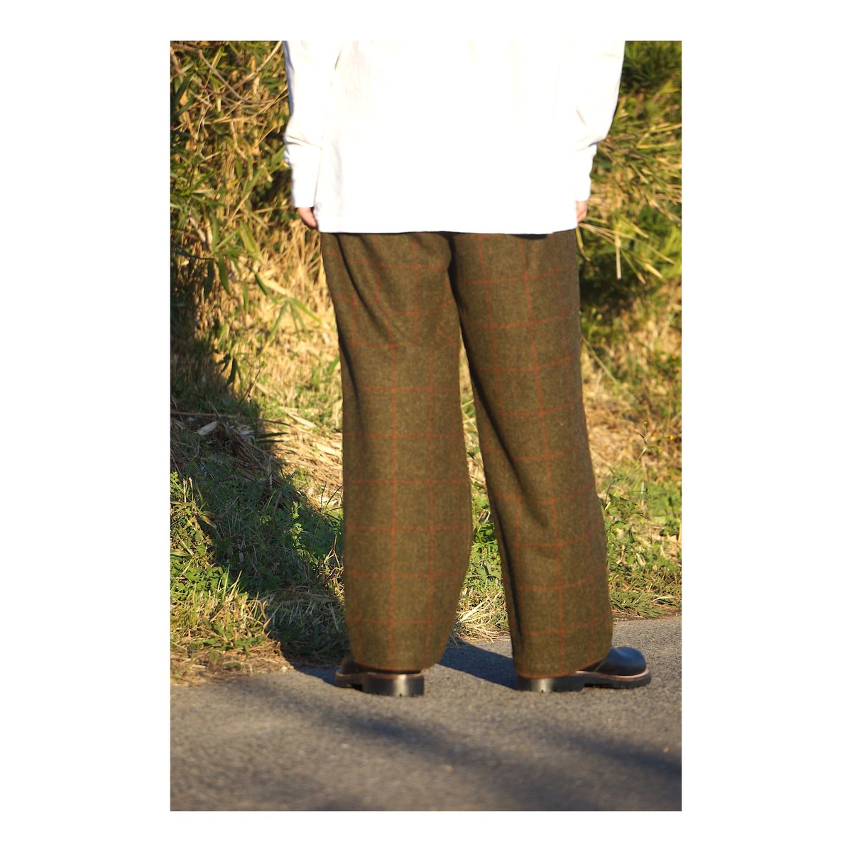 COMFORTABLE REASON「British Wool 2tacks Slacks」