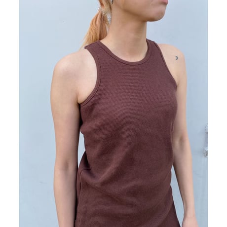 TAN.「WAFFLE TANK TOP」brown.