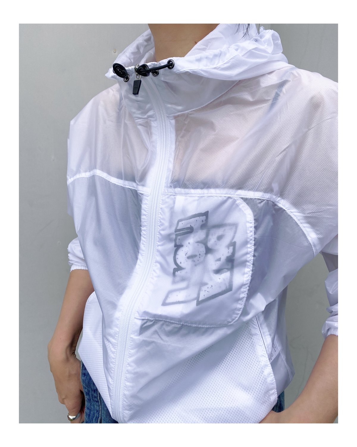 新品未使用 ホリデイ PACKABLE NYLON ZIP UP PARKA 白 PACKABLE NYLON ZIP UP PARKA パッカブルナイロンジップアップ