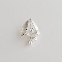 吉田史　OLD TO NEW　ピアス　すずらん5輪　銀　片耳