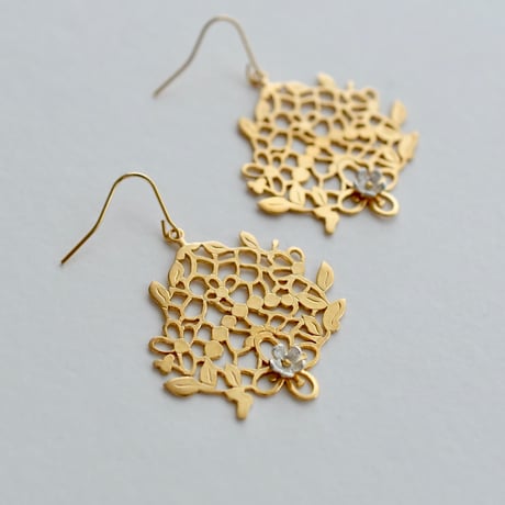 吉田史　OLD TO NEW　ピアス　蔦に花