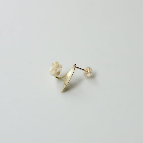 吉田史　OLD TO NEW　ピアス　すずらん　1輪　片耳